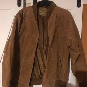 Men’s leather jacket size L please look at tag